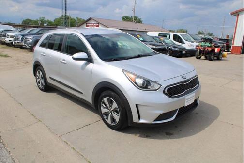 Silky Silver 2018 Kia Niro LX