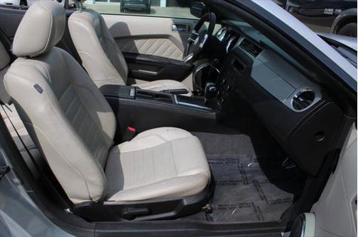 2010 Ford Mustang Base