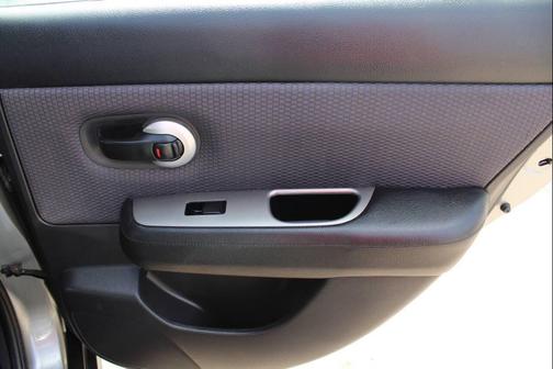 2008 Nissan Versa SL