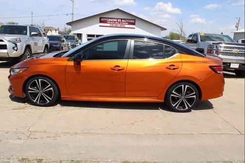 Monarch Orange/Super Black 2020 Nissan Sentra SR