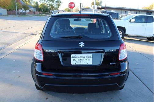 2010 Suzuki SX4 Base AWD 4dr Crossover CVT