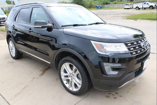 Shadow Black 2016 Ford Explorer XLT