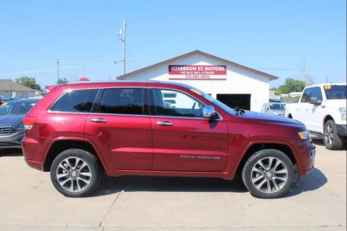 Velvet Red Pearlcoat 2018 Jeep Grand Cherokee Overland