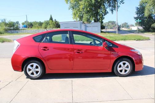 2010 Toyota Prius III