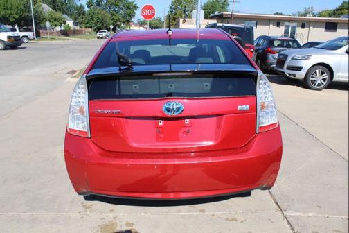 2010 Toyota Prius III