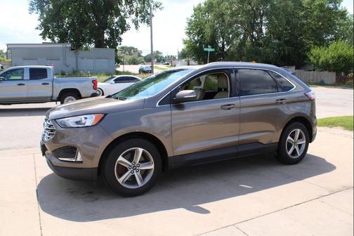 Brown 2019 Ford Edge SEL