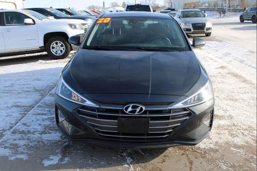 2020 Hyundai ELANTRA SE