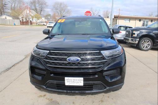 Agate Black Metallic 2022 Ford Explorer XLT