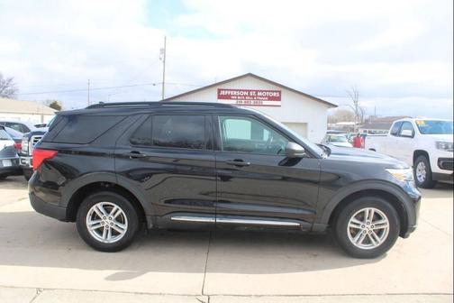 Agate Black Metallic 2022 Ford Explorer XLT