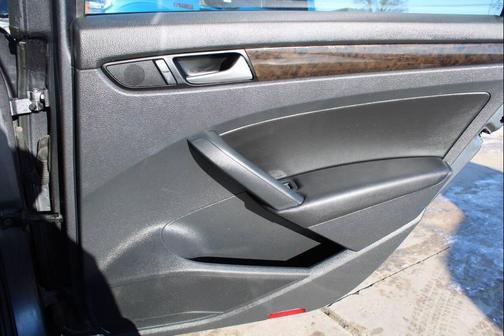 2015 Volkswagen Passat 2.0L TDI DSG SEL Premium