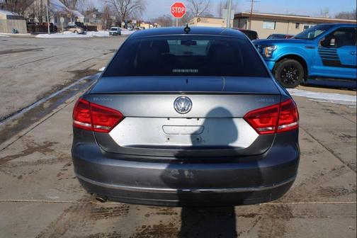 2015 Volkswagen Passat 2.0L TDI DSG SEL Premium