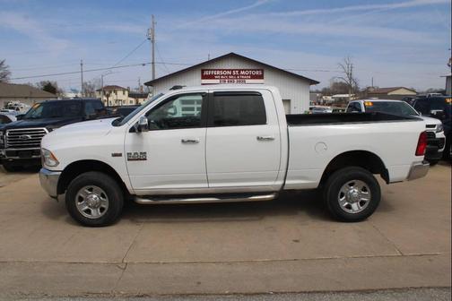 Bright White Clearcoat 2017 RAM 2500 SLT Crew Cab 4x4 6'4' Box