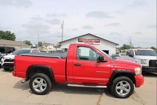Red 2006 Dodge Ram 1500 SLT