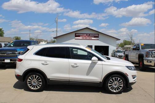 White Platinum Metallic Tri-Coat 2017 Lincoln MKC Reserve