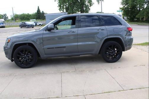 Gray 2021 Jeep Grand Cherokee Laredo