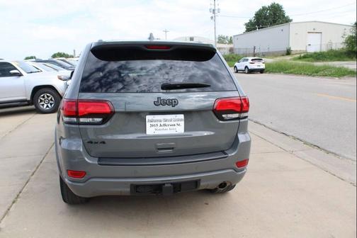 Gray 2021 Jeep Grand Cherokee Laredo
