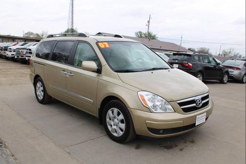 Sonora Gold 2007 Hyundai Entourage GLS