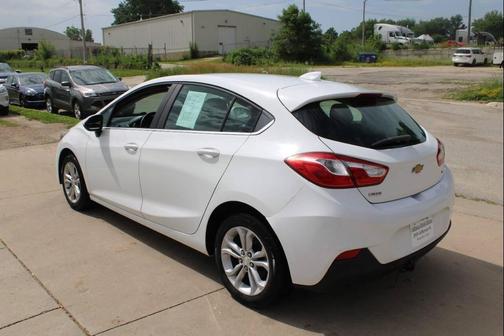 Summit White 2019 Chevrolet Cruze LT