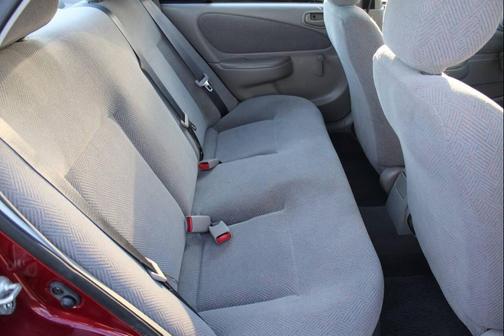 2000 Chevrolet Prizm Base 4dr Sedan