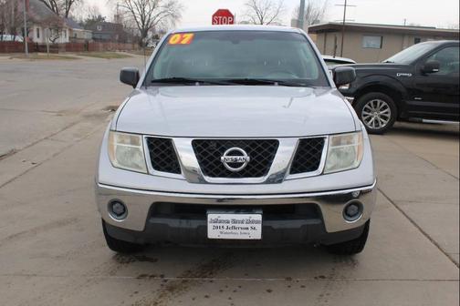 2007 Nissan Frontier SE Crew Cab