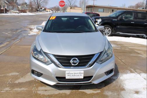 2017 Nissan Altima 2.5 SR
