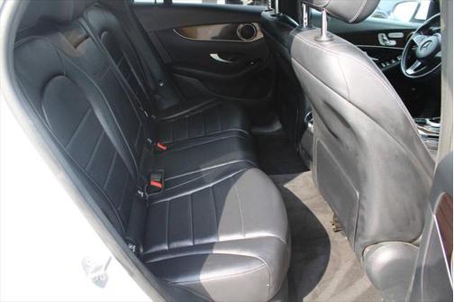 2017 Mercedes-Benz GLC 300 4MATIC