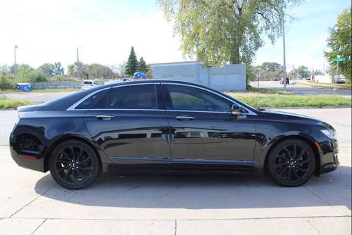 Infinite Black Metallic 2020 Lincoln MKZ Reserve