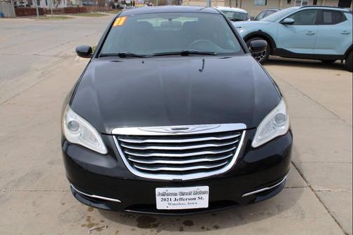 2011 Chrysler 200 Touring