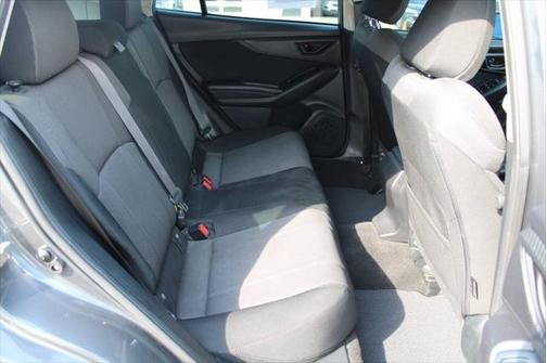 2019 Subaru Impreza 2.0i