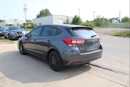 2019 Subaru Impreza 2.0i
