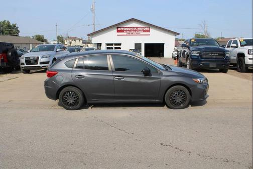 2019 Subaru Impreza 2.0i