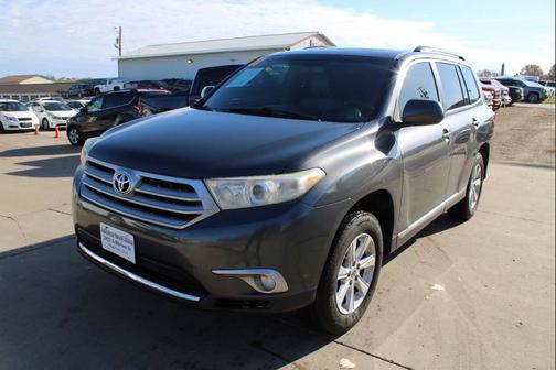 2011 Toyota Highlander SE