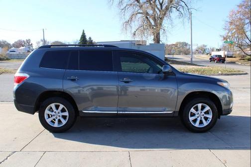 2011 Toyota Highlander SE