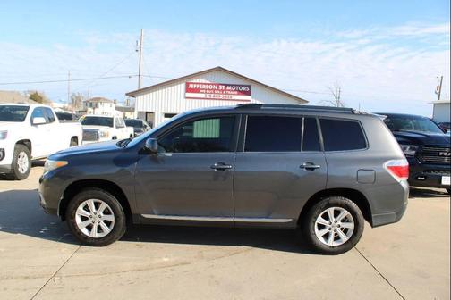 2011 Toyota Highlander SE
