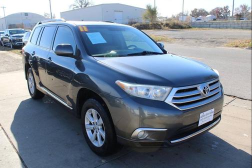 2011 Toyota Highlander SE