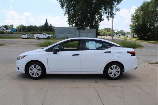 Fresh Powder 2021 Nissan Versa 1.6 S