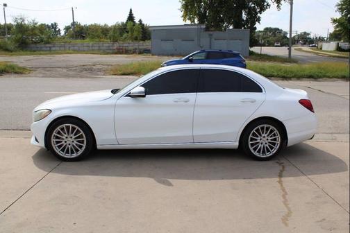 2016 Mercedes-Benz C-Class C 300 4dr Sedan