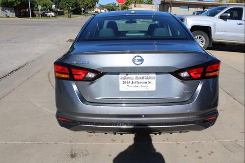 Gun Metallic 2019 Nissan Altima 2.5 S