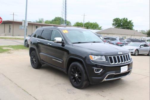 Brilliant Black Crystal Pearlcoat 2014 Jeep Grand Cherokee Limited