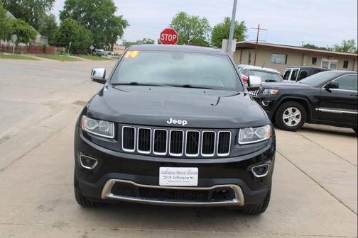 Brilliant Black Crystal Pearlcoat 2014 Jeep Grand Cherokee Limited