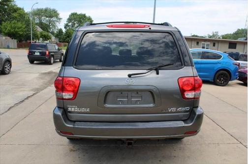2007 Toyota Sequoia SR5