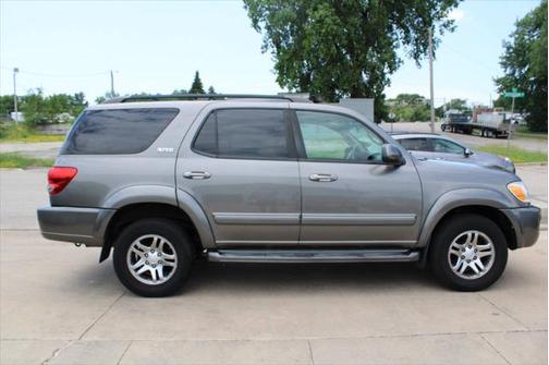 2007 Toyota Sequoia SR5