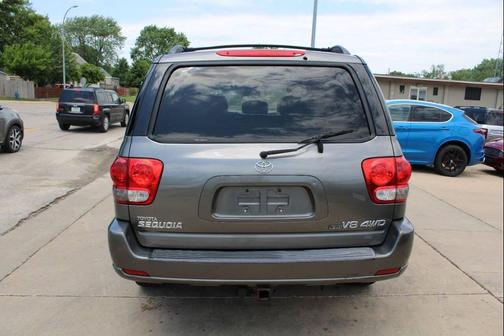 2007 Toyota Sequoia SR5