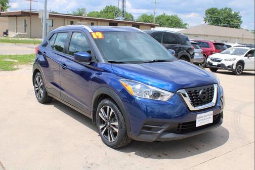 Deep Blue Pearl 2019 Nissan Kicks SV