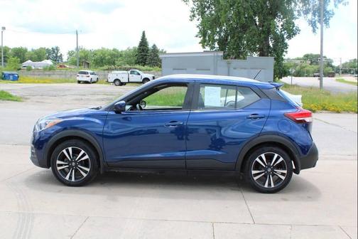 Deep Blue Pearl 2019 Nissan Kicks SV