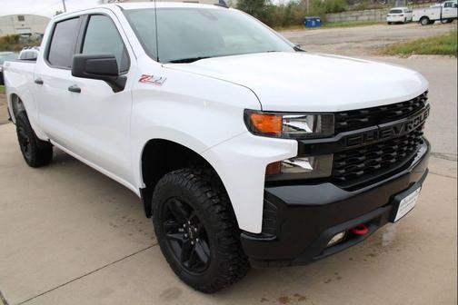 Summit White 2021 Chevrolet Silverado 1500 Custom Trail Boss