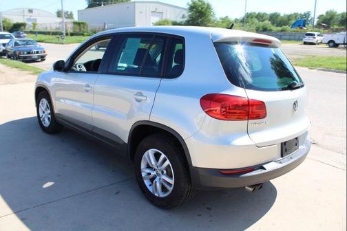 Beige 2012 Volkswagen Tiguan S