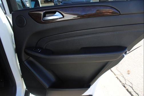 2015 Mercedes-Benz M-Class 4MATIC