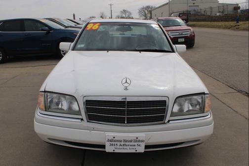 1996 Mercedes-Benz C-Class C 220 4dr Sedan
