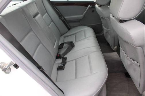 1996 Mercedes-Benz C-Class C 220 4dr Sedan